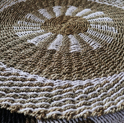 Round Seagrass White & Tan - Inner Sun - 1m